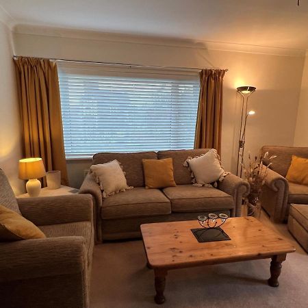 Cheerful 3 Bedroom Cottage In Central Location 앰블사이드 외부 사진