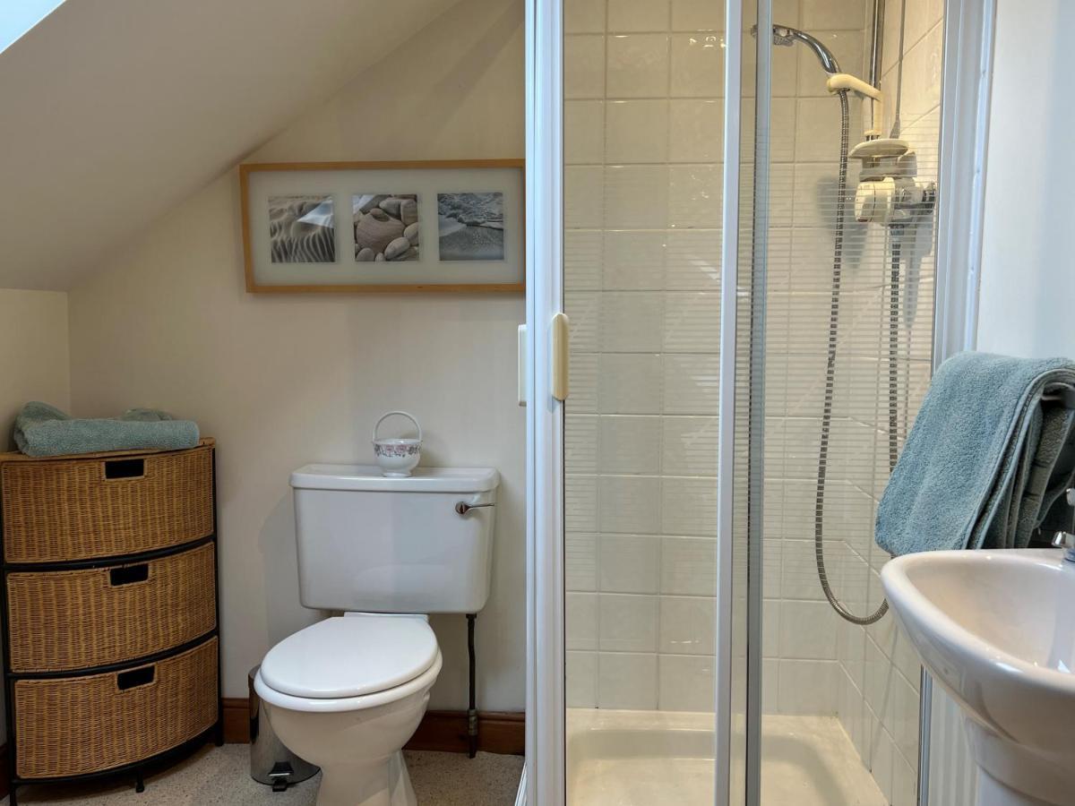 Cheerful 3 Bedroom Cottage In Central Location 앰블사이드 외부 사진
